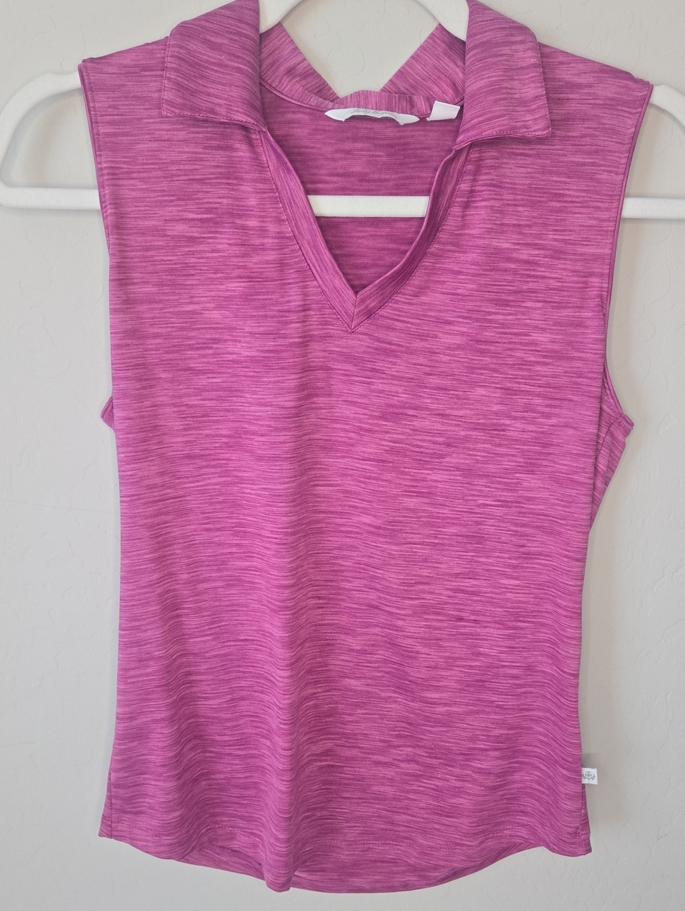 Lady Hagen Heathered Magenta V‑Neck Sleeveless Polo Tank